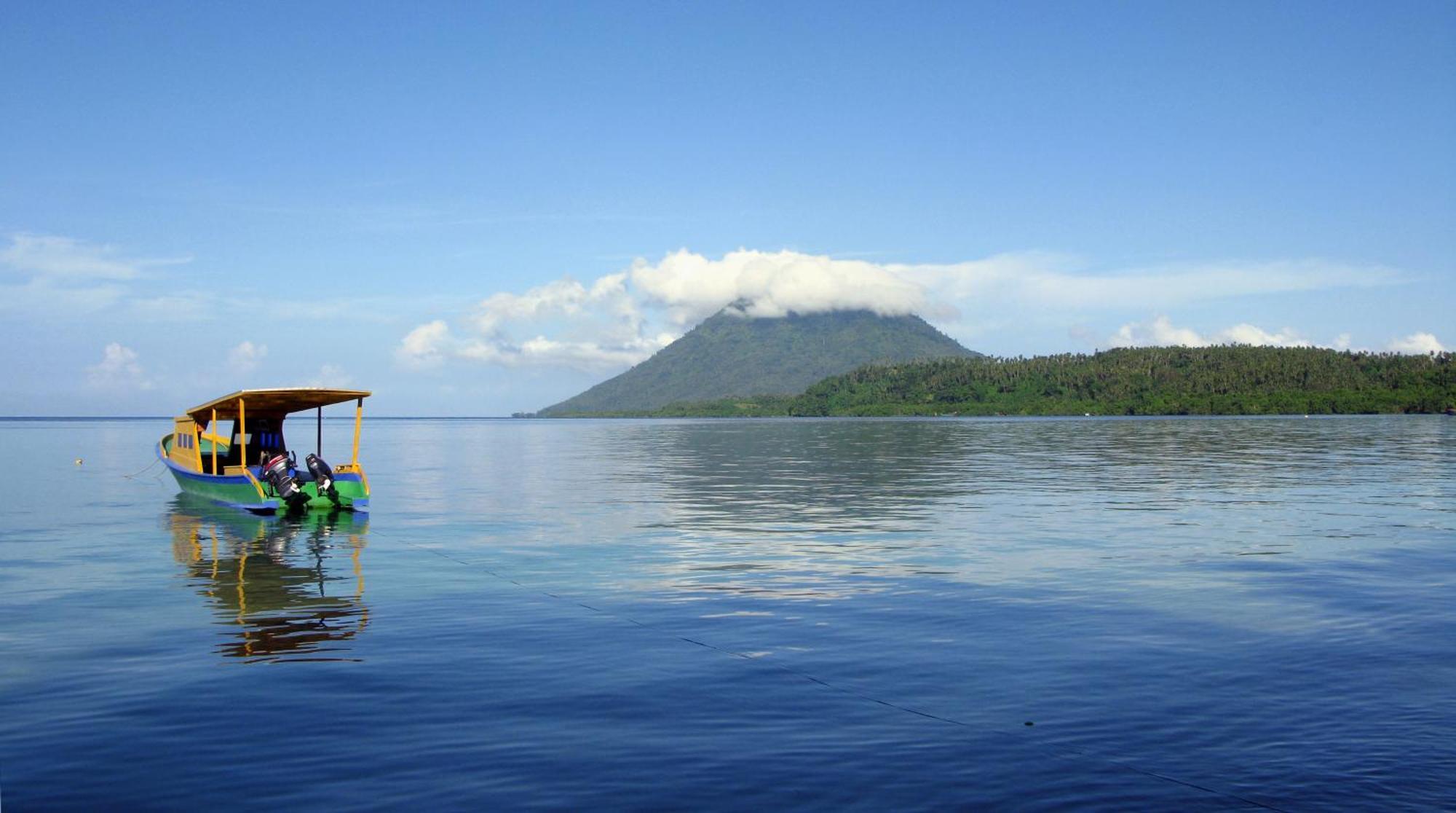 Отель Batu Ampar Menjangan Баньюведанг Экстерьер фото