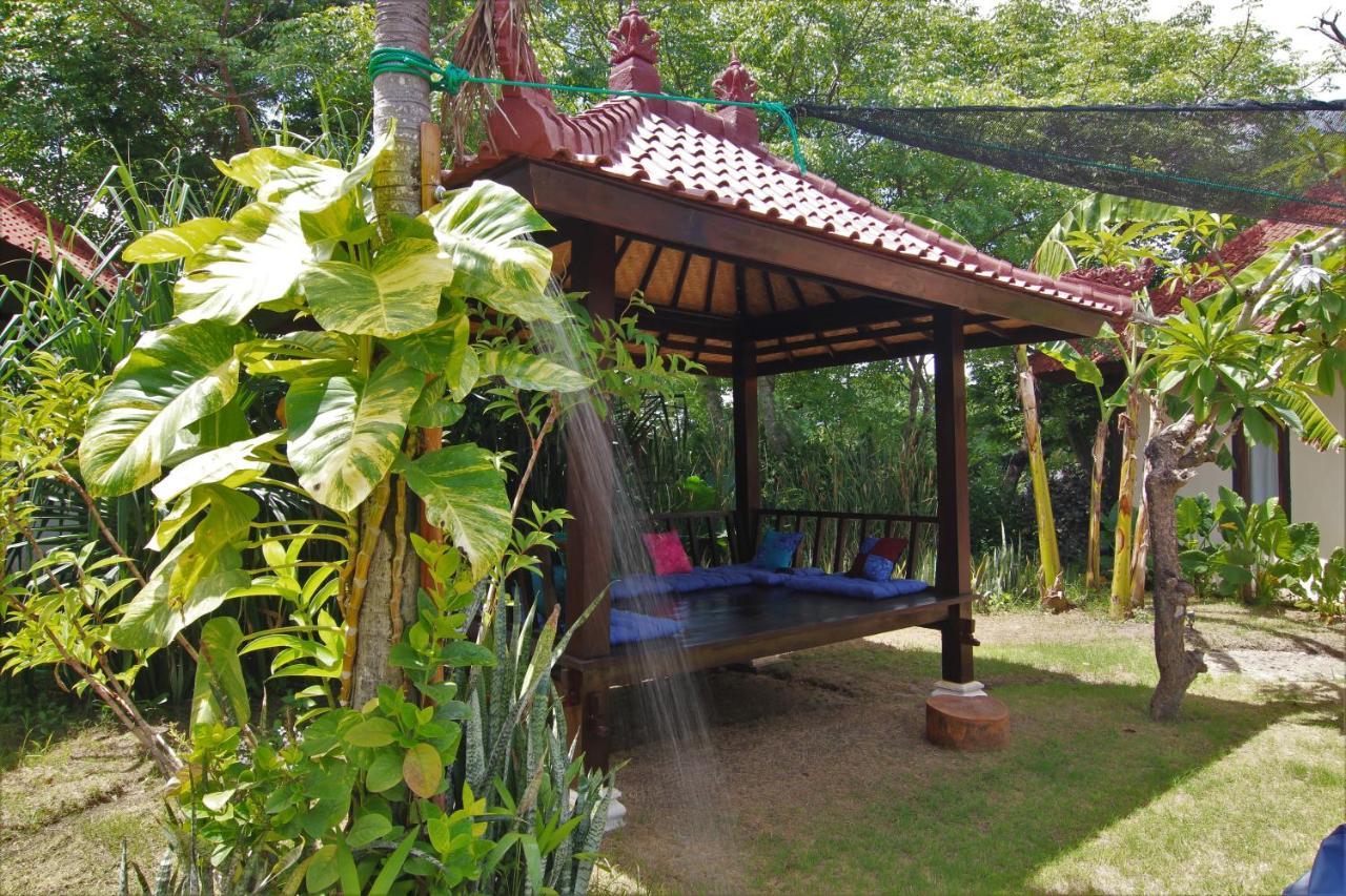 Отель Batu Ampar Menjangan Баньюведанг Экстерьер фото